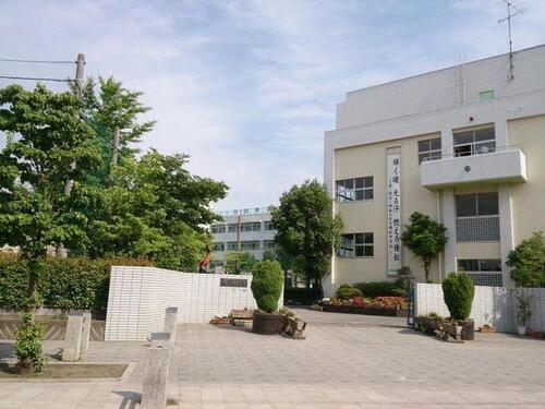 川口市立榛松中学校