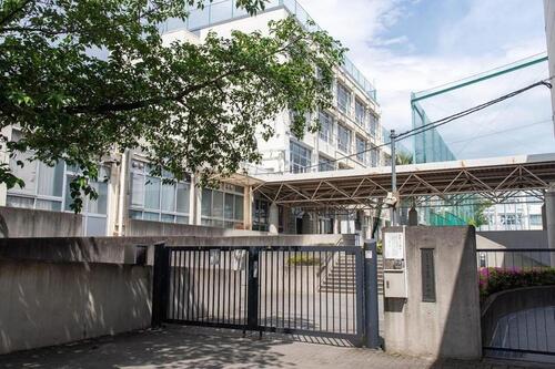 新宿区立落合第二中学校