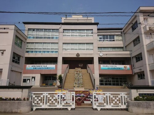 越谷市立鷺後小学校