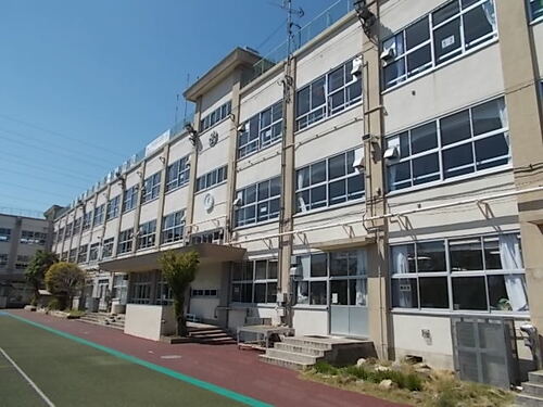 足立区立鹿浜第一小学校