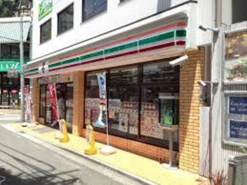 セブンイレブン蕨東口1番街店