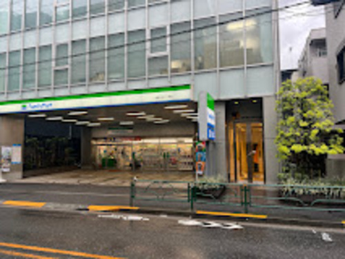 ファミリーマート中野中央二丁目店