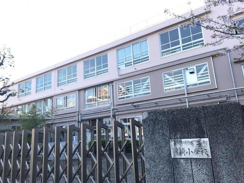 ・すすんで学び、よく考え表現する子　・心豊かで、やさしく思いやりのある子　・心身ともに健康で、たくましい子