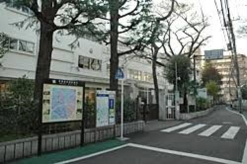 新宿区立落合第一小学校