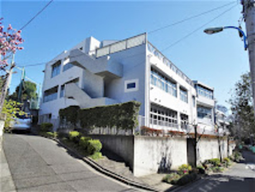 新宿区立落合中学校