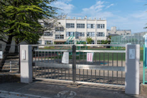 足立区立扇小学校