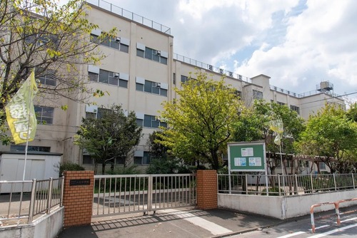 足立区立入谷中学校