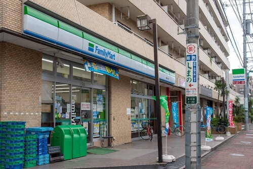 ファミリーマート練馬氷川台店