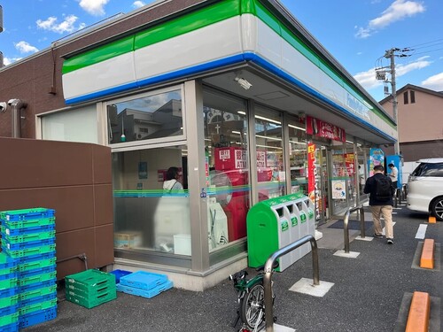 ファミリーマート市川二俣店