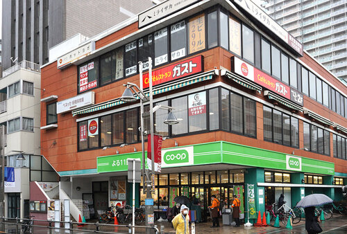 コープ板橋駅前店