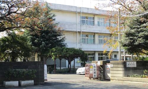川口市立西中学校