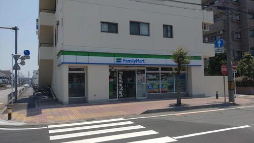 ファミリーマート蕨南町一丁目店