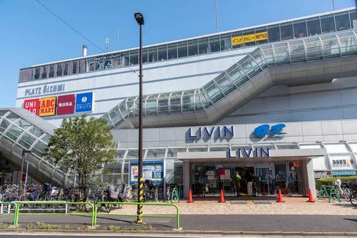 リヴィンオズ大泉店