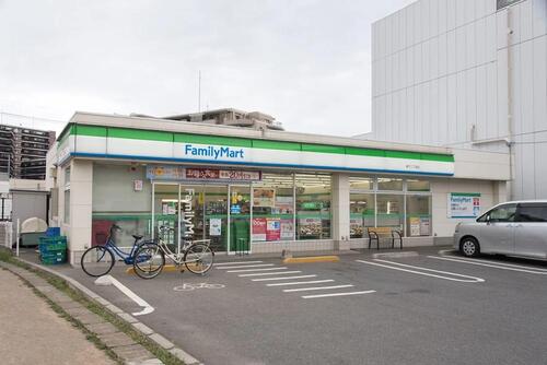 ファミリーマート坂下二丁目店