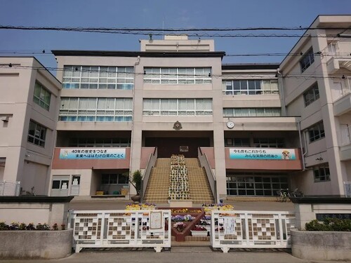 越谷市立鷺後小学校