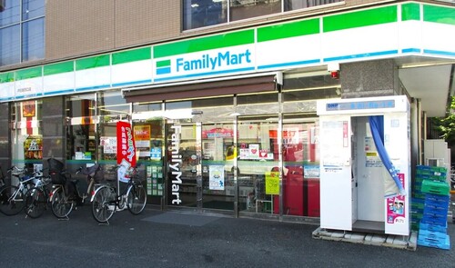 ファミリーマート戸田駅西口店