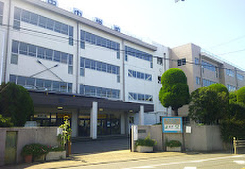 戸田市立戸田中学校