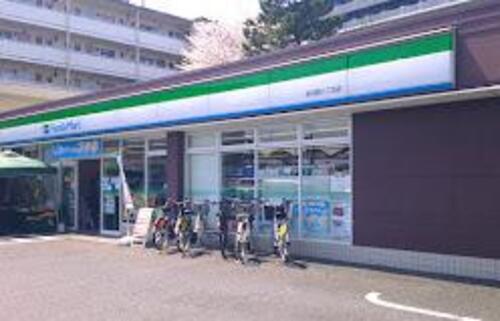 ファミリーマート赤羽西六丁目店