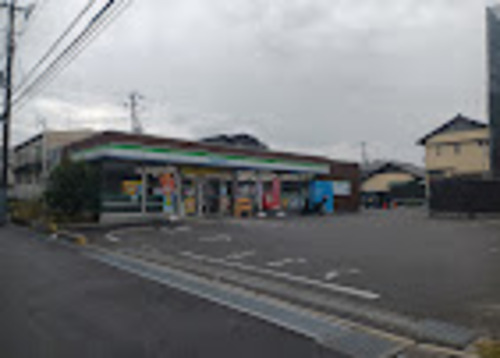 ファミリーマート南流山二丁目店