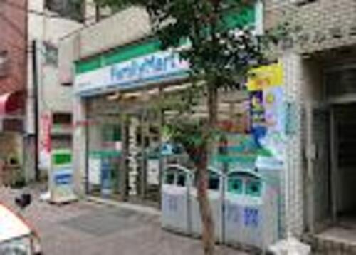 ファミリーマート板橋駅西口店
