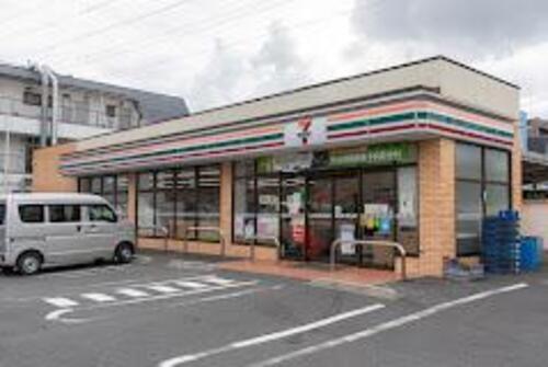 セブンイレブン足立花保南店
