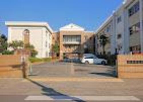 越谷市立大沢小学校