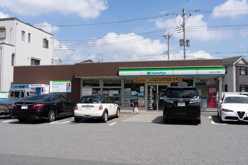 ファミリーマートおおたかの森店