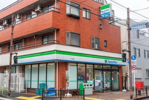 ファミリーマート中村南店