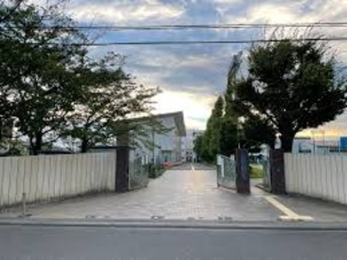 戸田市立新曽中学校