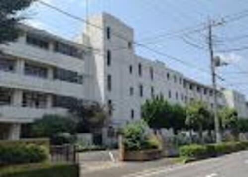 蕨市立東中学校