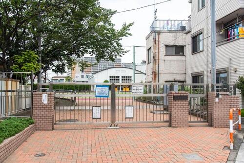 足立区立亀田小学校