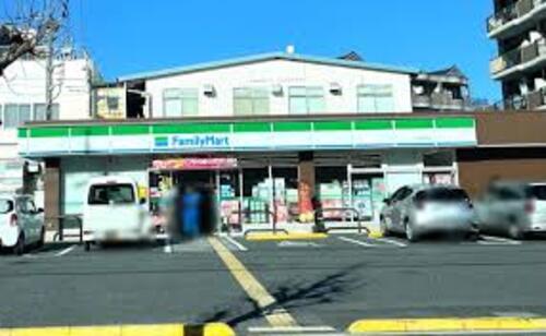 ファミリーマート戸田本町店