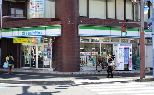 ファミリーマート西川口陸橋西店