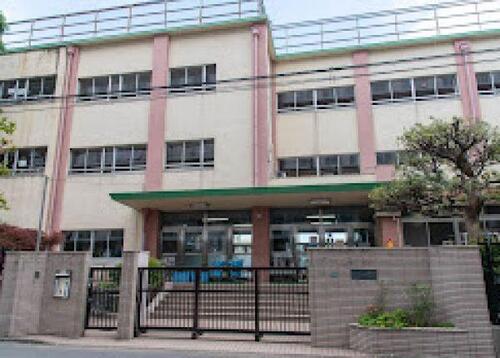 豊島区立高松小学校まで約734m