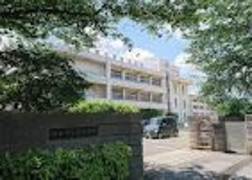 川口市立西中学校