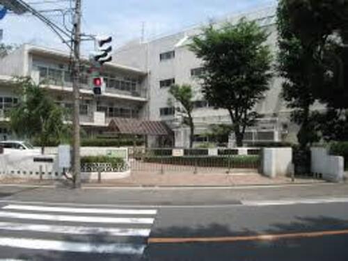 横浜市立北方小学校まで約1287m