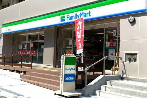 ファミリーマート新宿戸塚警察署前店まで約246m