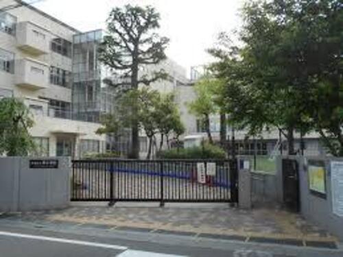 目黒区立碑小学校まで約587m