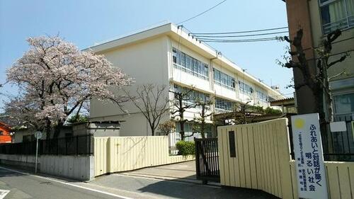 川崎市立御幸中学校まで約700m