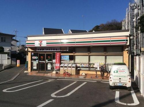 セブンイレブン横浜北寺尾7丁目店まで約53m