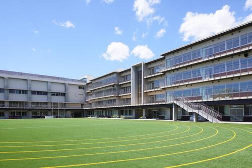 中野区立中野第一小学校まで約467m