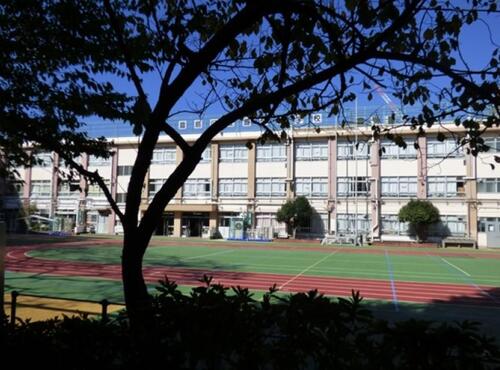 豊島区立豊成小学校まで約432m