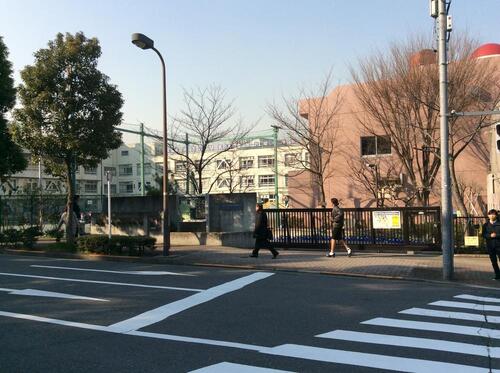 渋谷区立加計塚小学校まで約387m