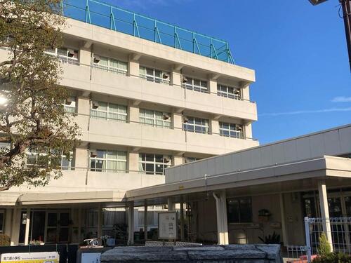 大田区立南六郷小学校まで約850m