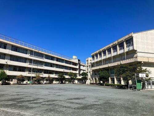 大田区立南六郷中学校まで約889m