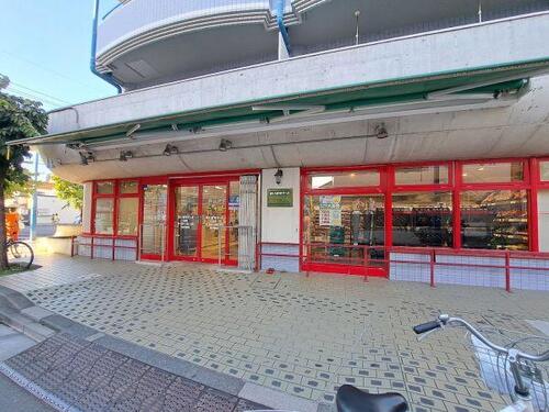 まいばすけっと砧店まで約694m