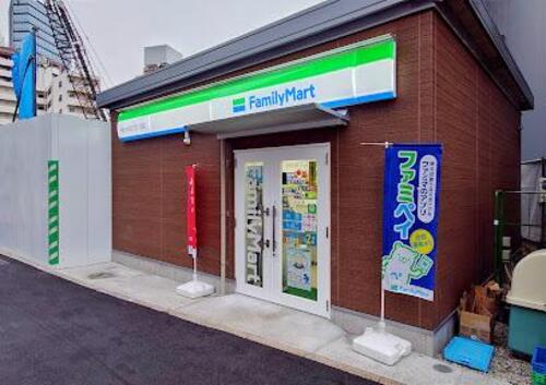 ファミリーマート千駄ヶ谷五丁目／S店まで約125m