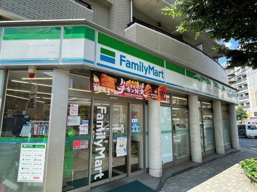 ファミリーマート恵比寿二丁目店まで約113m