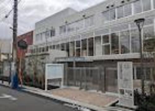 中野区立鷺の杜小学校