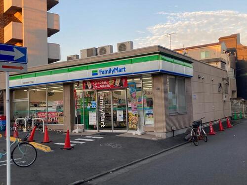ファミリーマート川崎大師駅前二丁目店まで約247m